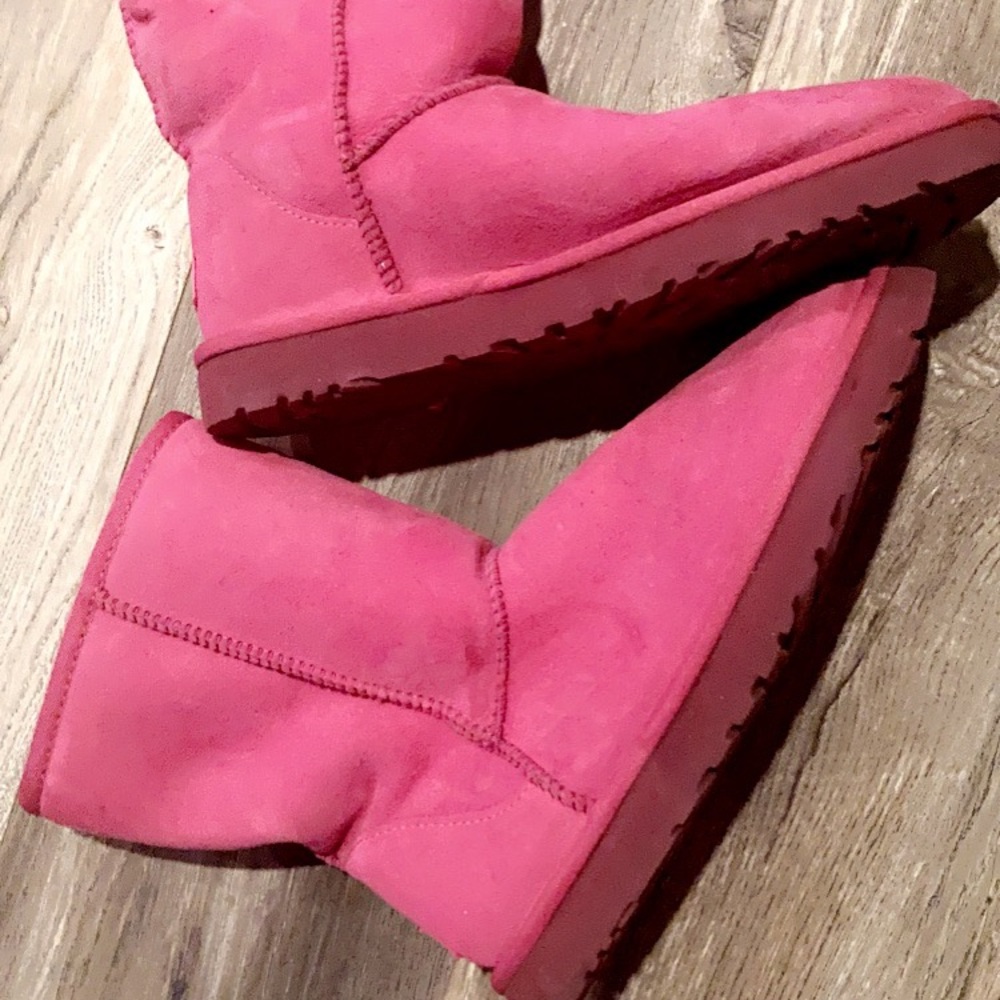 Bubble Gum Uggs!!!